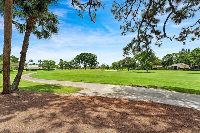 12926 Briarlake Drive 201, Palm Beach Gardens, FL 33418