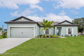 914 Talplin Street SE, Palm Bay, FL 32909