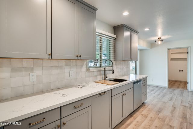 4402 W EL CAMINO Drive, Glendale, AZ 85302