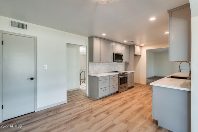 4402 W EL CAMINO Drive, Glendale, AZ 85302