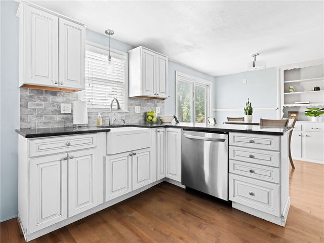 198 Asylum Road, Warwick, RI 02886