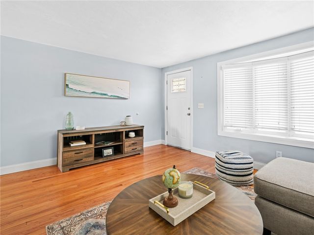 198 Asylum Road, Warwick, RI 02886