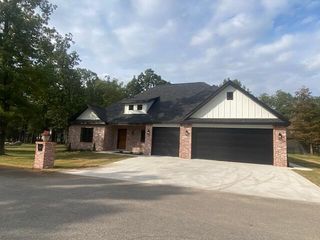 58551 E 296 Place, Grove, OK 74344