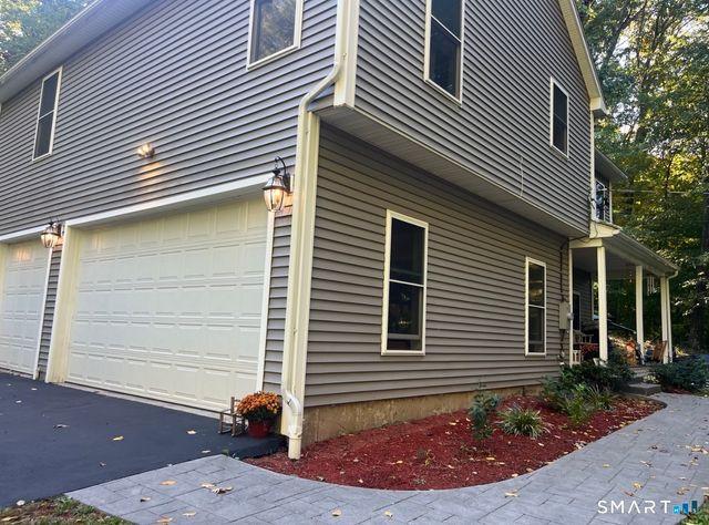 15 Stein Road, Ellington, CT 06029