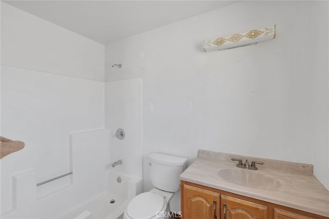 18135 Valencia Street, Hesperia, CA 92345