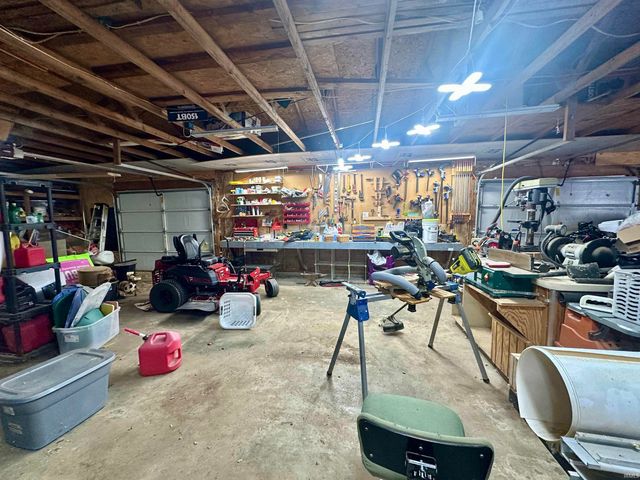 6518 N 285 W, Delphi, IN 46923