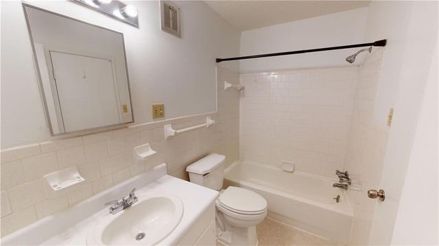 4009 Old Shell Road C20, Mobile, AL 36608