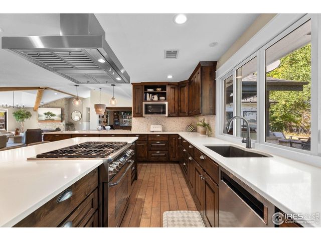 1510 Westshore Dr, Loveland, CO 80538