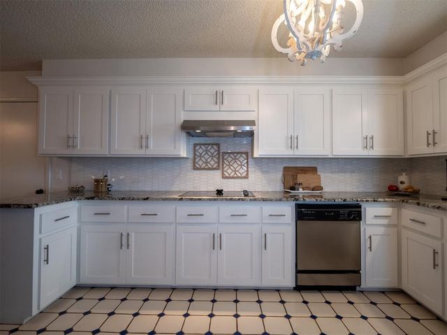 207 E Chicago Street, Shawnee, OK 74804