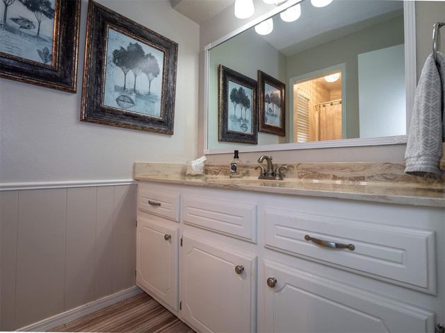 207 E Chicago Street, Shawnee, OK 74804