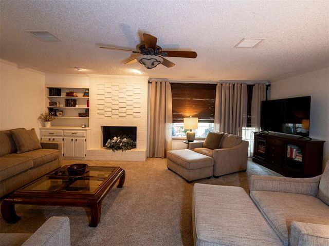 207 E Chicago Street, Shawnee, OK 74804