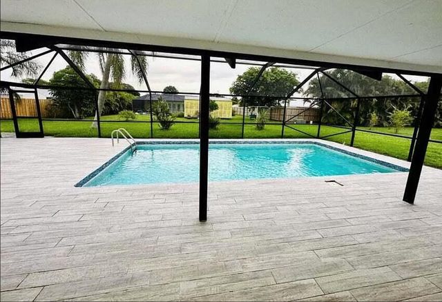 767 SW Ravenswood Lane, Port St. Lucie, FL 34983