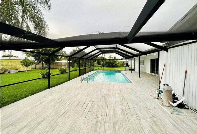 767 SW Ravenswood Lane, Port St. Lucie, FL 34983