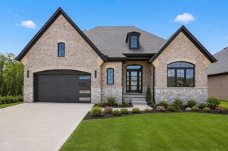 57249 Meadowridge Drive, Washington Twp, MI 48094