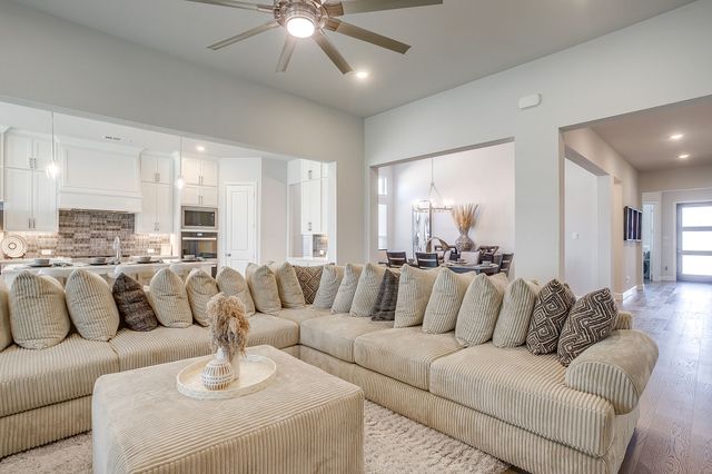 1800 Flowerfield Lane, Mansfield, TX 76063