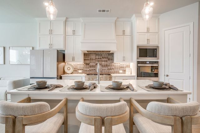 1800 Flowerfield Lane, Mansfield, TX 76063