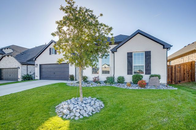 1800 Flowerfield Lane, Mansfield, TX 76063