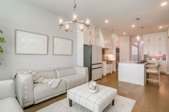 1800 Flowerfield Lane, Mansfield, TX 76063