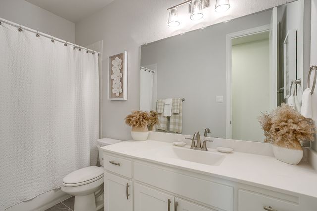 1800 Flowerfield Lane, Mansfield, TX 76063