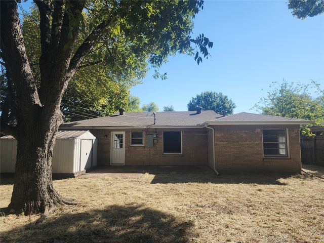 512 Judd, White Settlement, TX 76108