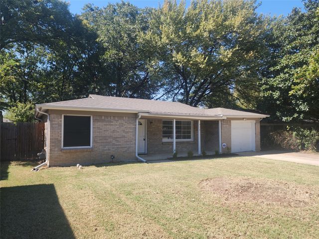 512 Judd, White Settlement, TX 76108