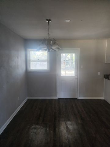 512 Judd, White Settlement, TX 76108
