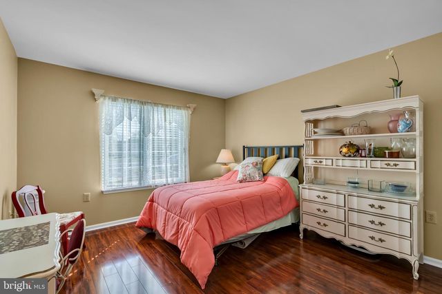 18 GROSUNOR CT, Jackson, NJ 08527