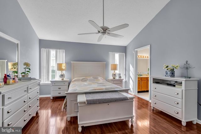 18 GROSUNOR CT, Jackson, NJ 08527
