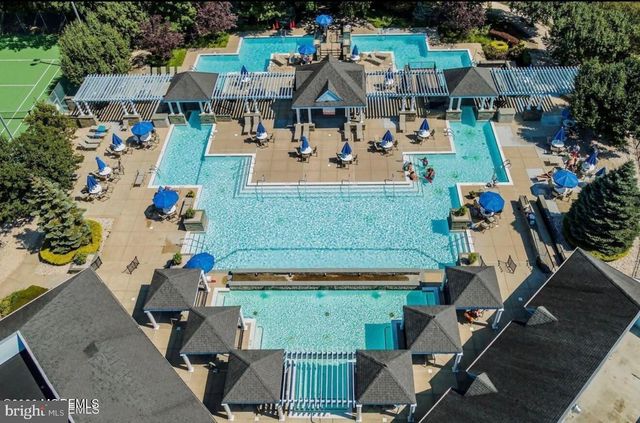 18 GROSUNOR CT, Jackson, NJ 08527