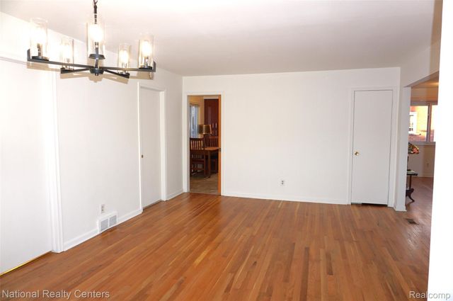 8563 Cavell Street, Westland, MI 48185