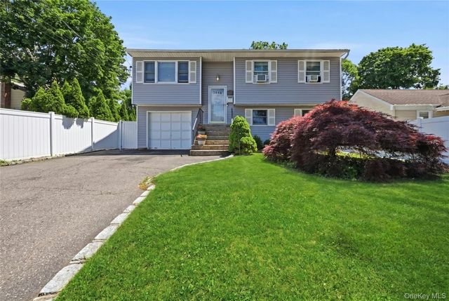 910 3rd Street, East Northport, NY 11731