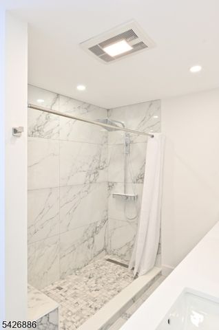 43 Lisa Ct, North Haledon Boro, NJ 07508