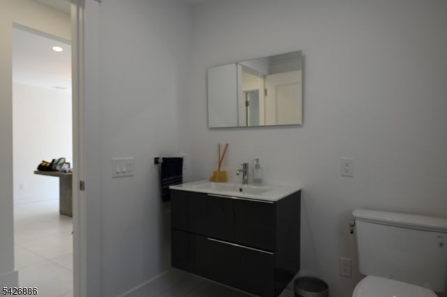 43 Lisa Ct, North Haledon Boro, NJ 07508