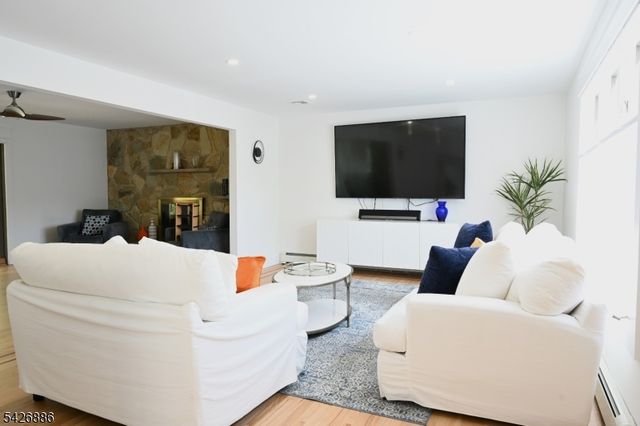 43 Lisa Ct, North Haledon Boro, NJ 07508