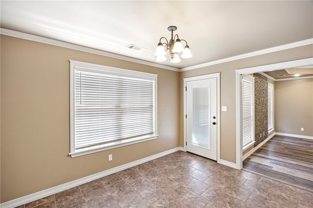 1228 E Elm Street, Russellville, AR 72802