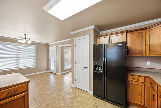 1228 E Elm Street, Russellville, AR 72802