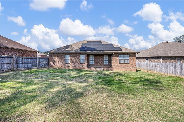 1228 E Elm Street, Russellville, AR 72802