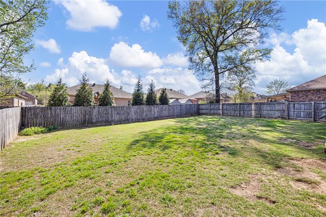 1228 E Elm Street, Russellville, AR 72802