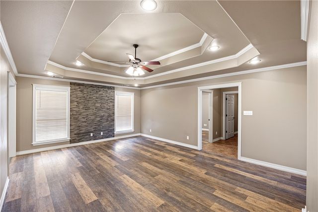 1228 E Elm Street, Russellville, AR 72802