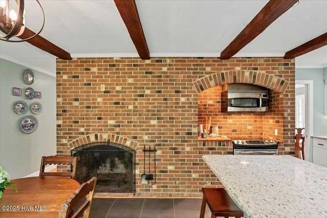 135 Pine Ridge Drive, Whispering Pines, NC 28327