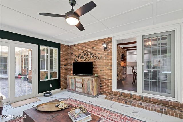 135 Pine Ridge Drive, Whispering Pines, NC 28327