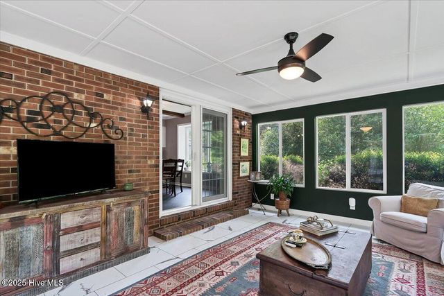 135 Pine Ridge Drive, Whispering Pines, NC 28327