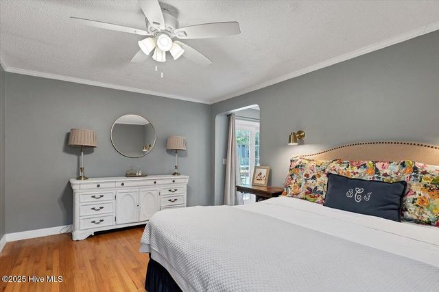 135 Pine Ridge Drive, Whispering Pines, NC 28327