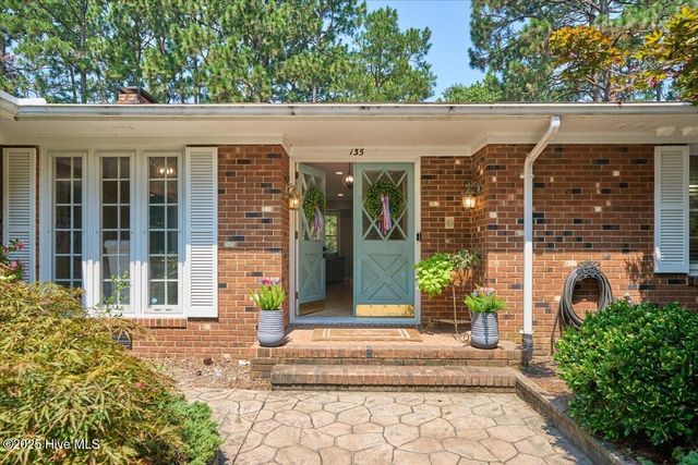 135 Pine Ridge Drive, Whispering Pines, NC 28327