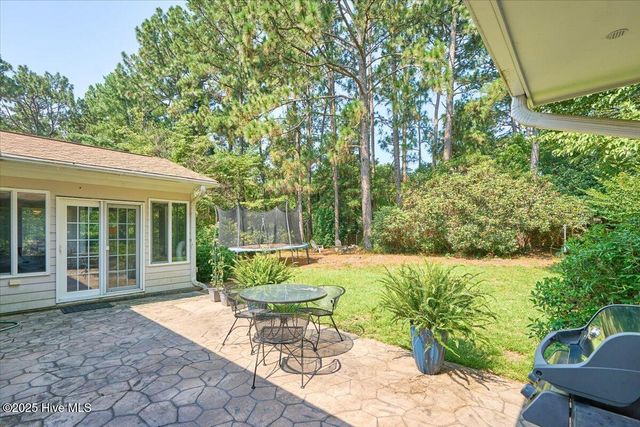 135 Pine Ridge Drive, Whispering Pines, NC 28327