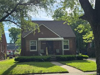 19216 Hickory Street, Detroit, MI 48205
