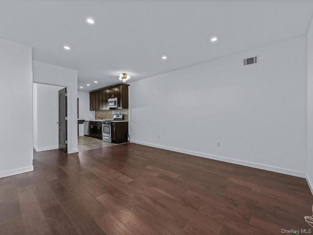 151 Noll Street, Brooklyn, NY 11206