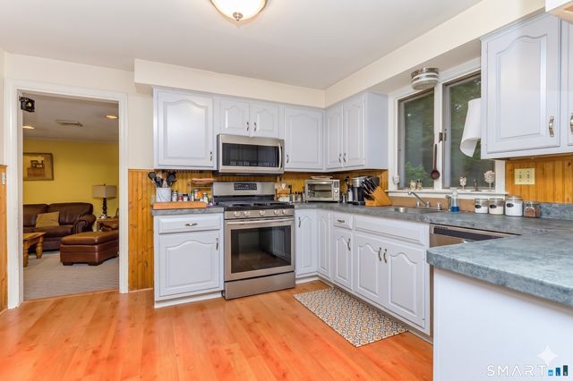 37 Country Ridge Drive, Monroe, CT 06468
