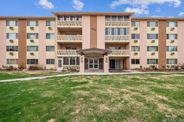 300 S Clinton Street 5A, Denver, CO 80247