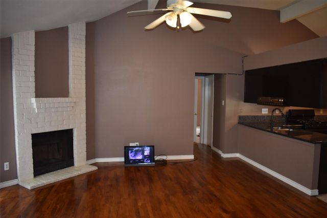 11022 Shadowfield Drive, Houston, TX 77064